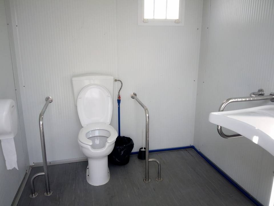 WC pessoas com deficiência ( interior )